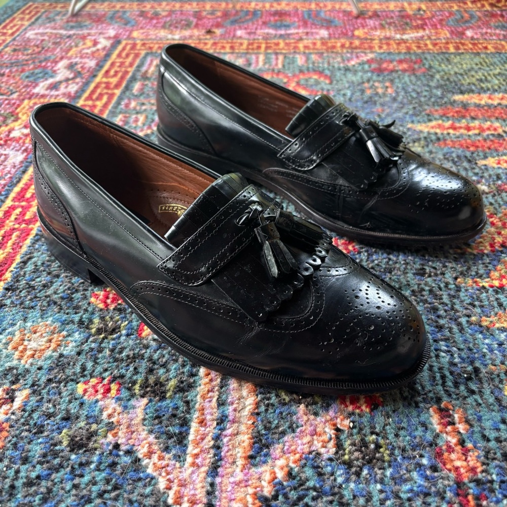 Bostonian Black Leather Kiltie Tassel Loafers